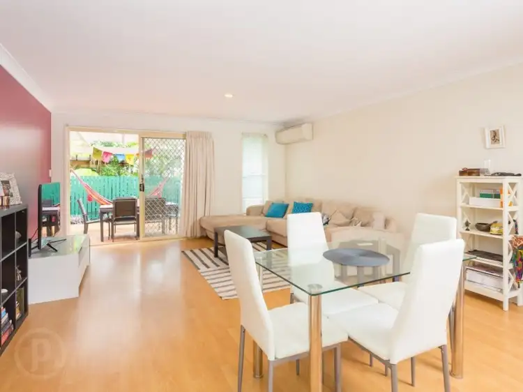 2/27 Skew Street, Sherwood QLD 4075