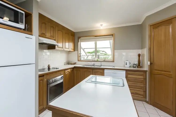 10 Hannan Crescent, Leopold VIC 3224