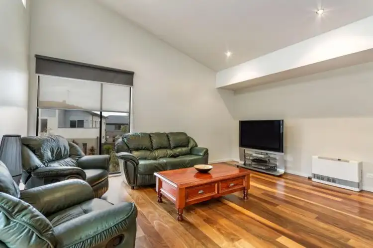 Fifth view of Homely house listing, 33 Hillsdale Avenue, Maribyrnong VIC 3032