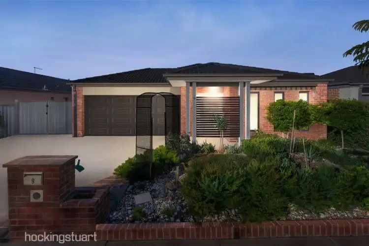 9 Robyn Street, Brookfield VIC 3338