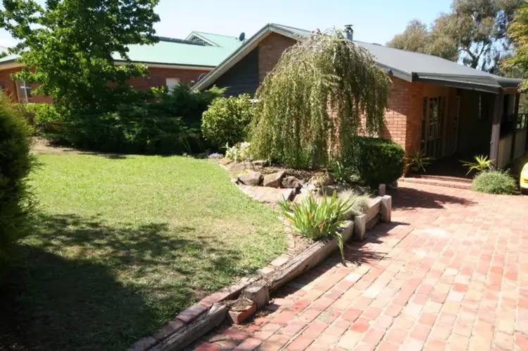19 Miriam Drive, Yarra Glen VIC 3775