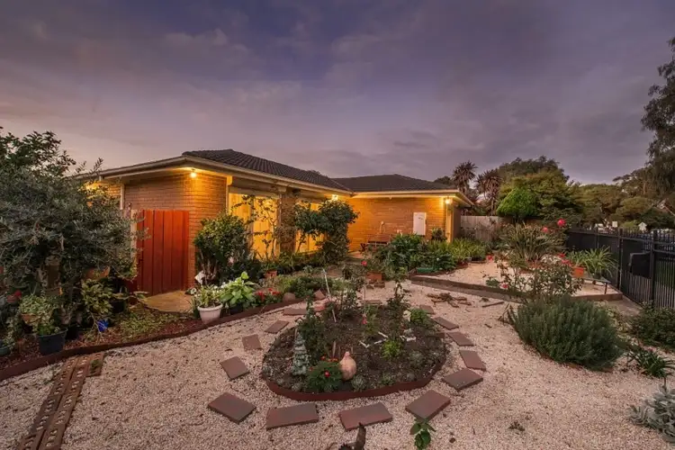Main view of Homely house listing, 5 Lesdon Avenue, Cranbourne VIC 3977