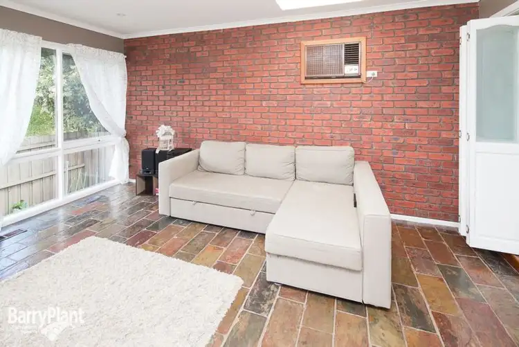 Sixth view of Homely house listing, 2 Sutherland Court, Endeavour Hills VIC 3802