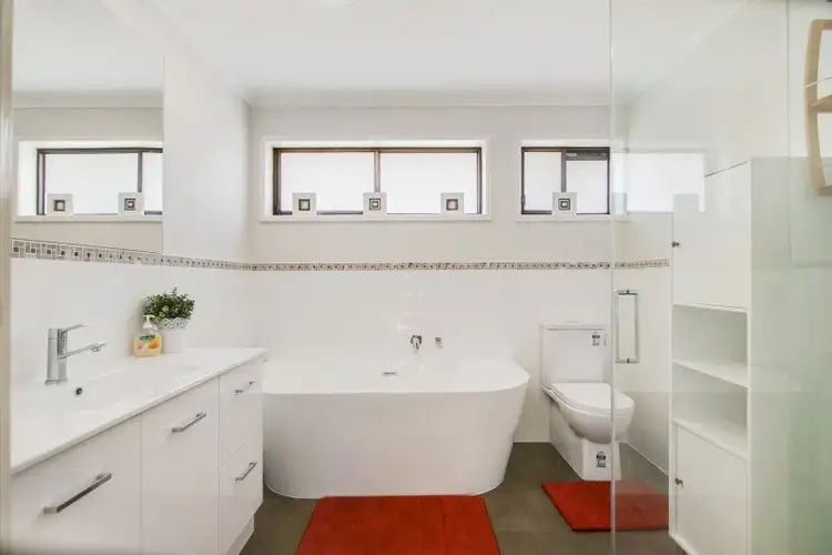 Fifth view of Homely unit listing, 4/16 Burns Street, Frankston VIC 3199