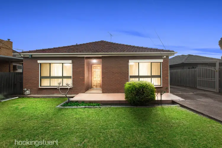 21 Conifer Avenue, Brooklyn VIC 3012