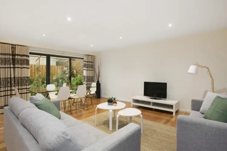 Sixth view of Homely house listing, 18 Magenta Court, Mount Waverley VIC 3149