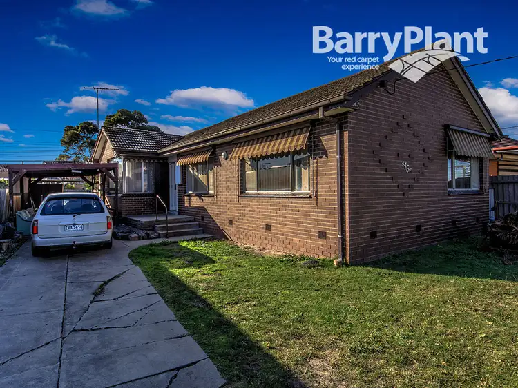 16 Willow Avenue, St Albans VIC 3021