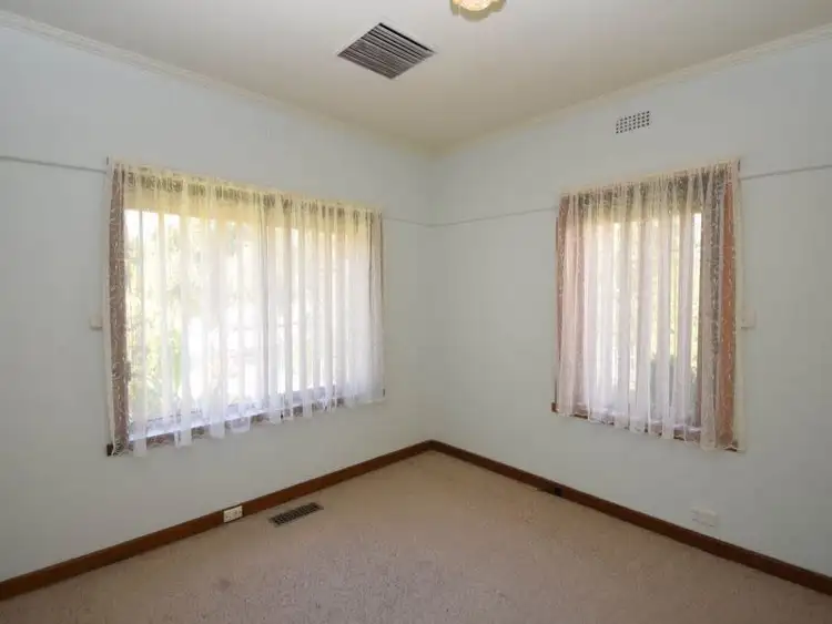 Fourth view of Homely house listing, 2 Maxwell Street, Wangaratta VIC 3677