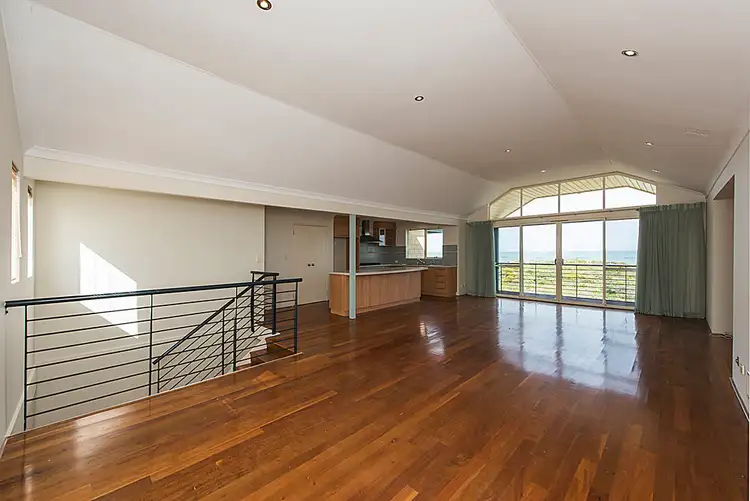 11 Abeona Parade, Madora Bay WA 6210