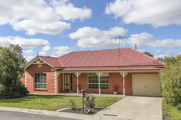 1 Sedgwick Close, Kennington VIC 3550
