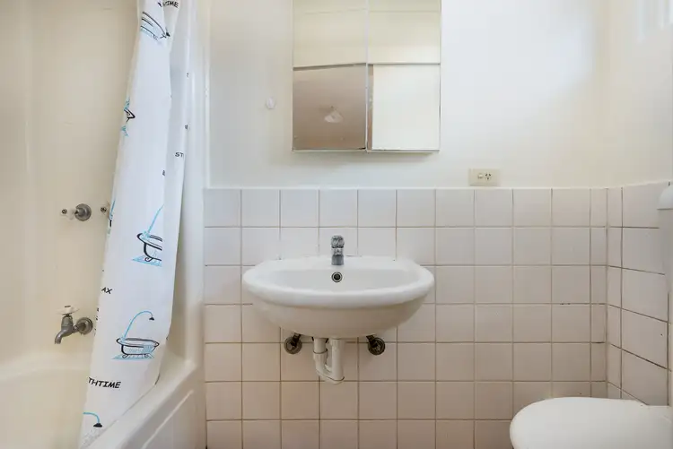 Sixth view of Homely apartment listing, 3/24 The Avenue, Windsor VIC 3181