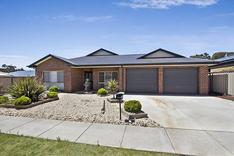 2 Parkland Place, Broadford VIC 3658
