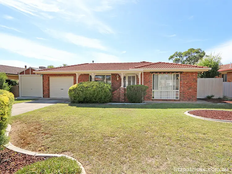 3 Elanora Place, Glenfield Park NSW 2650