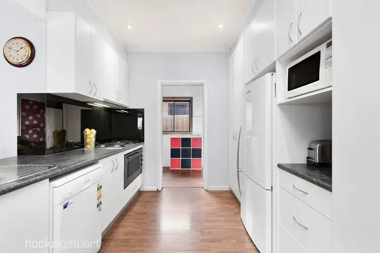 Second view of Homely house listing, 3 Kaniva Court, Bentleigh East VIC 3165