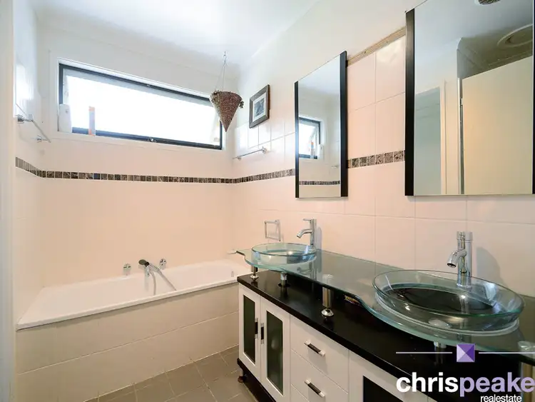 Sixth view of Homely house listing, 4 Cheviot Avenue, Berwick VIC 3806