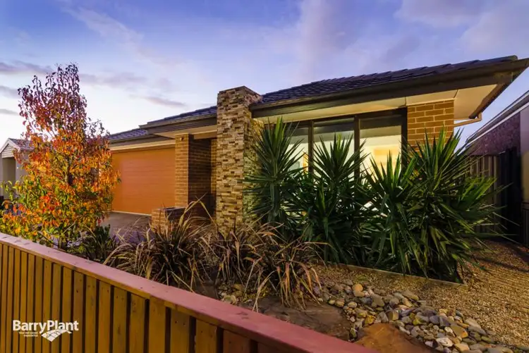 8 Atkinson Close, Point Cook VIC 3030