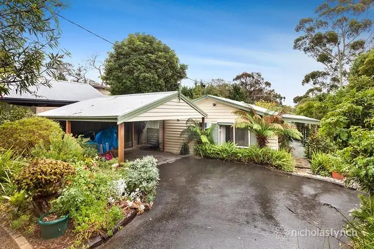 25 Davis Drive, Mount Eliza VIC 3930
