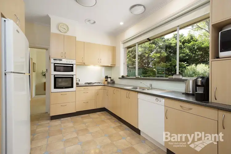 Fourth view of Homely house listing, 2 Rainbow Court, Mount Waverley VIC 3149