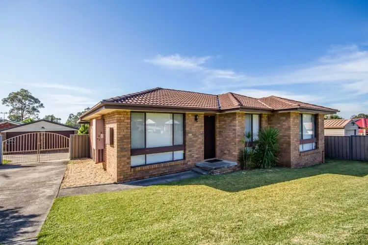 38 Stonehaven Drive, Metford NSW 2323