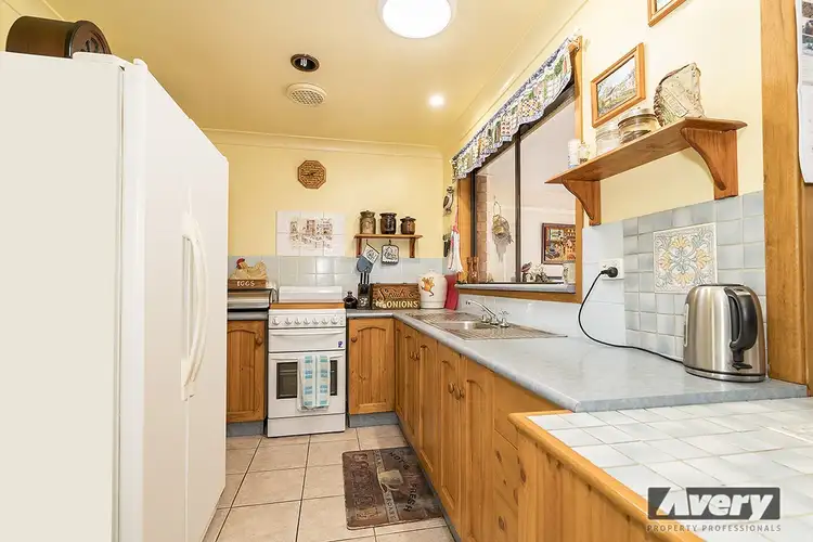 Fifth view of Homely house listing, 6 Vim Close, Woodrising NSW 2284