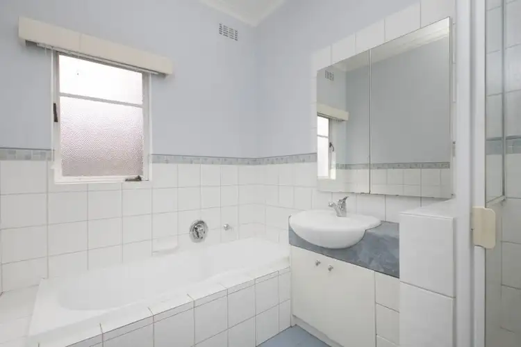 Sixth view of Homely unit listing, 2/21 Maple Street, Mount Waverley VIC 3149