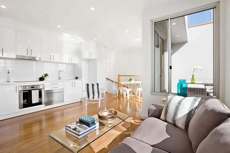 2/270 Maribyrnong Road, Moonee Ponds VIC 3039