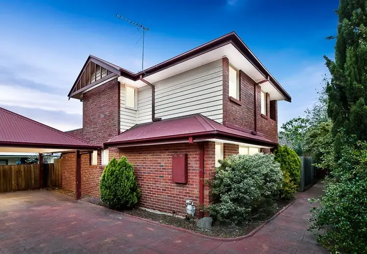 Main view of Homely townhouse listing, 2/94 Oriel Road, Ivanhoe VIC 3079
