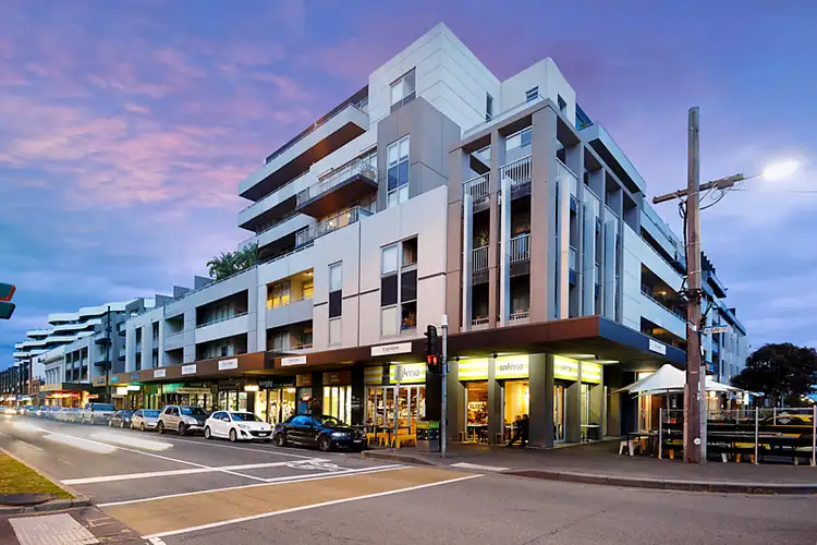 302C/142 Rouse Street, Port Melbourne VIC 3207
