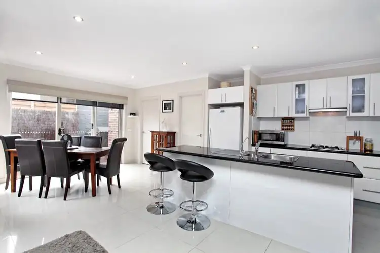 2/2 Wasley Street, Albion VIC 3020