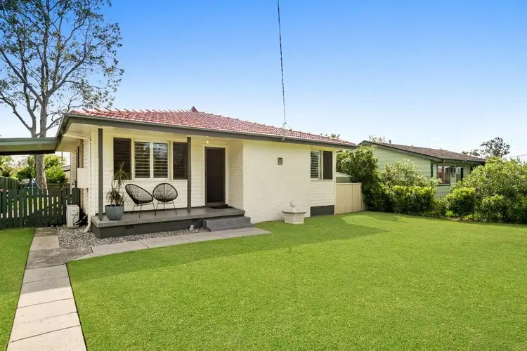 40 Duckenfield Avenue, Woodberry NSW 2322