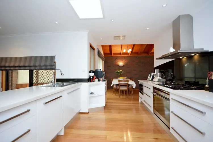 Second view of Homely house listing, 5 Hove Place, Craigieburn VIC 3064