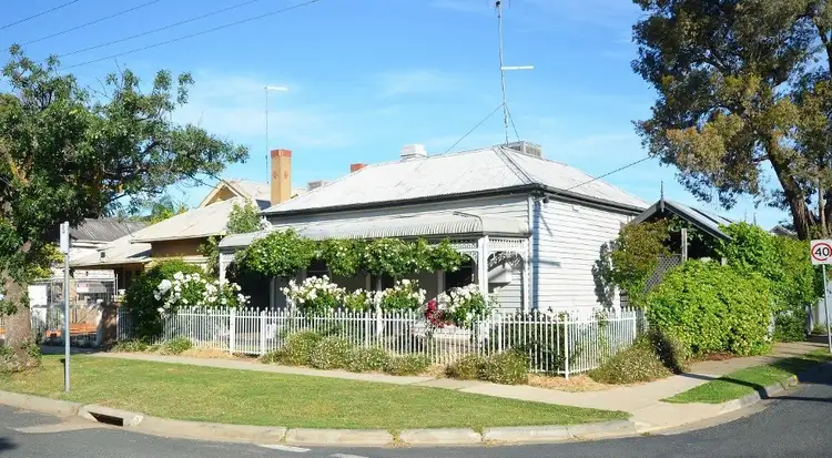 Second view of Homely house listing, 5 Connelly Street, Echuca VIC 3564