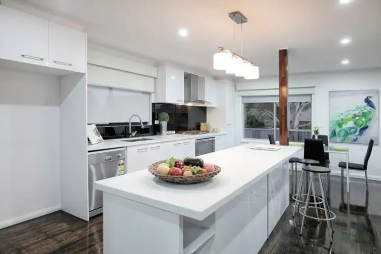 Fourth view of Homely house listing, 2 Redwood Close, Gladstone Park VIC 3043
