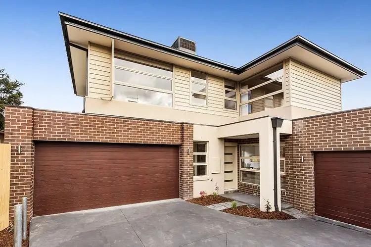 Main view of Homely townhouse listing, 2/14 Carinya Road, Vermont VIC 3133