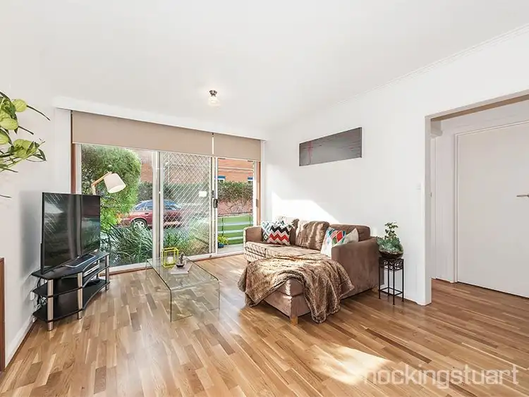2/6 Westbury Street, St Kilda East VIC 3183