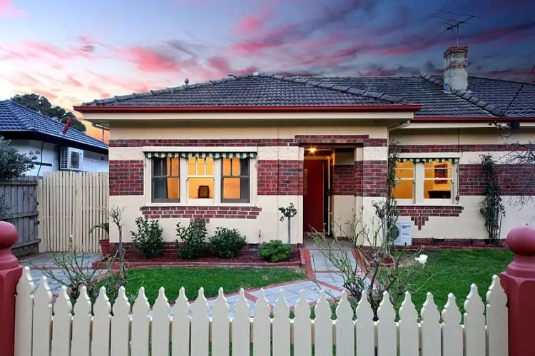 29 Moira Avenue, Carnegie VIC 3163