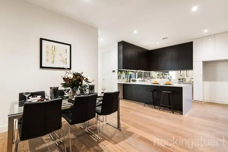 2/10 Vincent Street, Brighton East VIC 3187