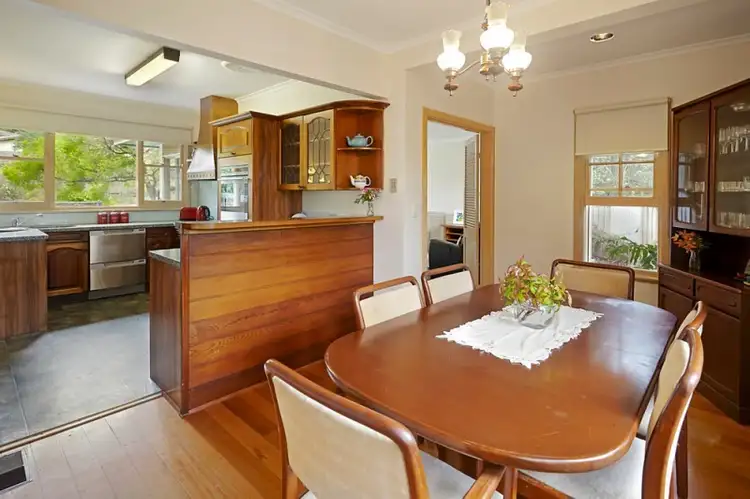 Fifth view of Homely house listing, 3 Randall Court, Mount Waverley VIC 3149