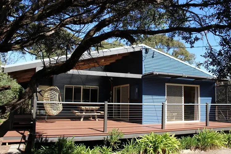 27 MERKANI AVENUE, Venus Bay VIC 3956