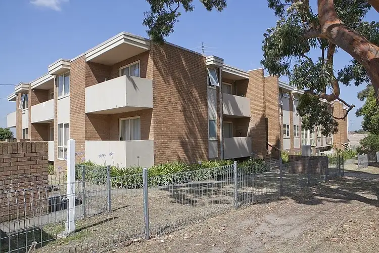 10/9-11 Weller Street, Dandenong VIC 3175