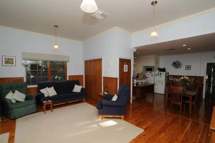 Second view of Homely house listing, 33 Park Lane, Wangaratta VIC 3677