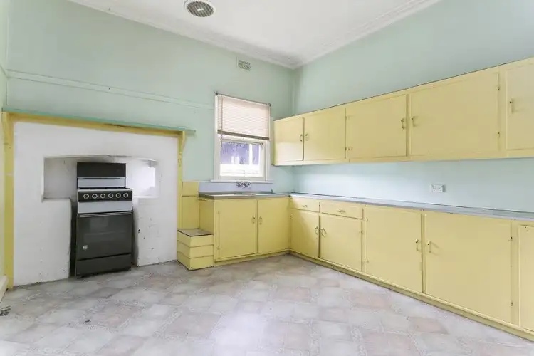 Fifth view of Homely house listing, 39 Simpsons Road, Eaglehawk VIC 3556