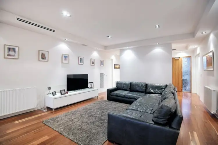 Sixth view of Homely house listing, 3 Stirling Close, Greenvale VIC 3059
