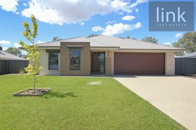 43 Litchfield Drive, Thurgoona NSW 2640