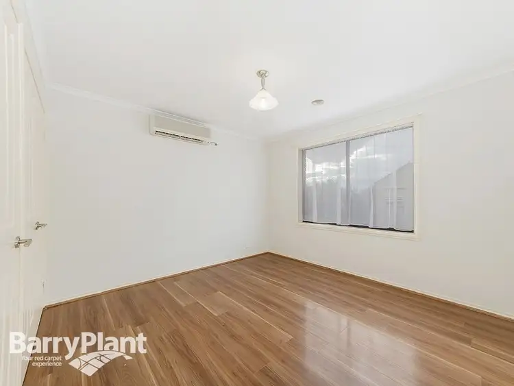 Fifth view of Homely house listing, 21 Moonstone Circuit, St Albans VIC 3021