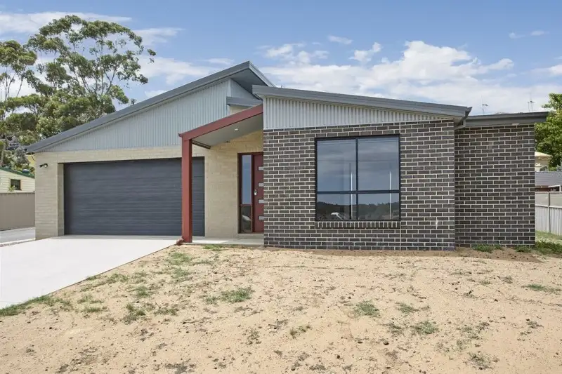 Main view of Homely house listing, 1/71 Allingham Street, Golden Square VIC 3555