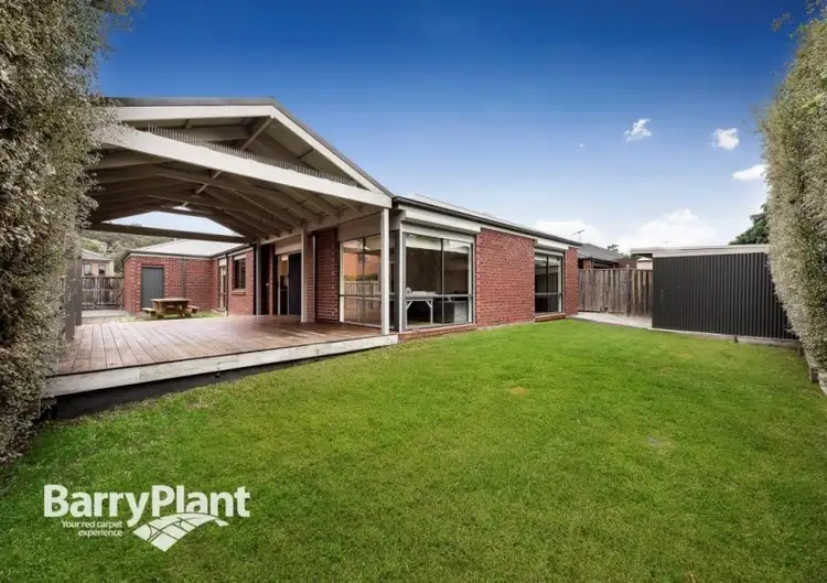 25 Glass Crescent, Doreen VIC 3754