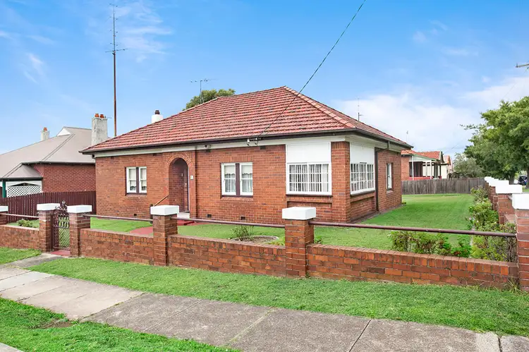 71 Crebert Street, Mayfield NSW 2304