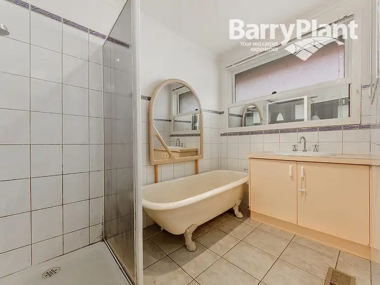 Fifth view of Homely house listing, 92 Atheldene Dr, St Albans VIC 3021