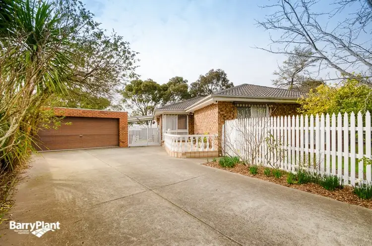 11 Matthew Court, Hampton Park VIC 3976